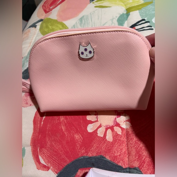 Valfre Blush Pink Cosmetic Pouch - Picture 1 of 4